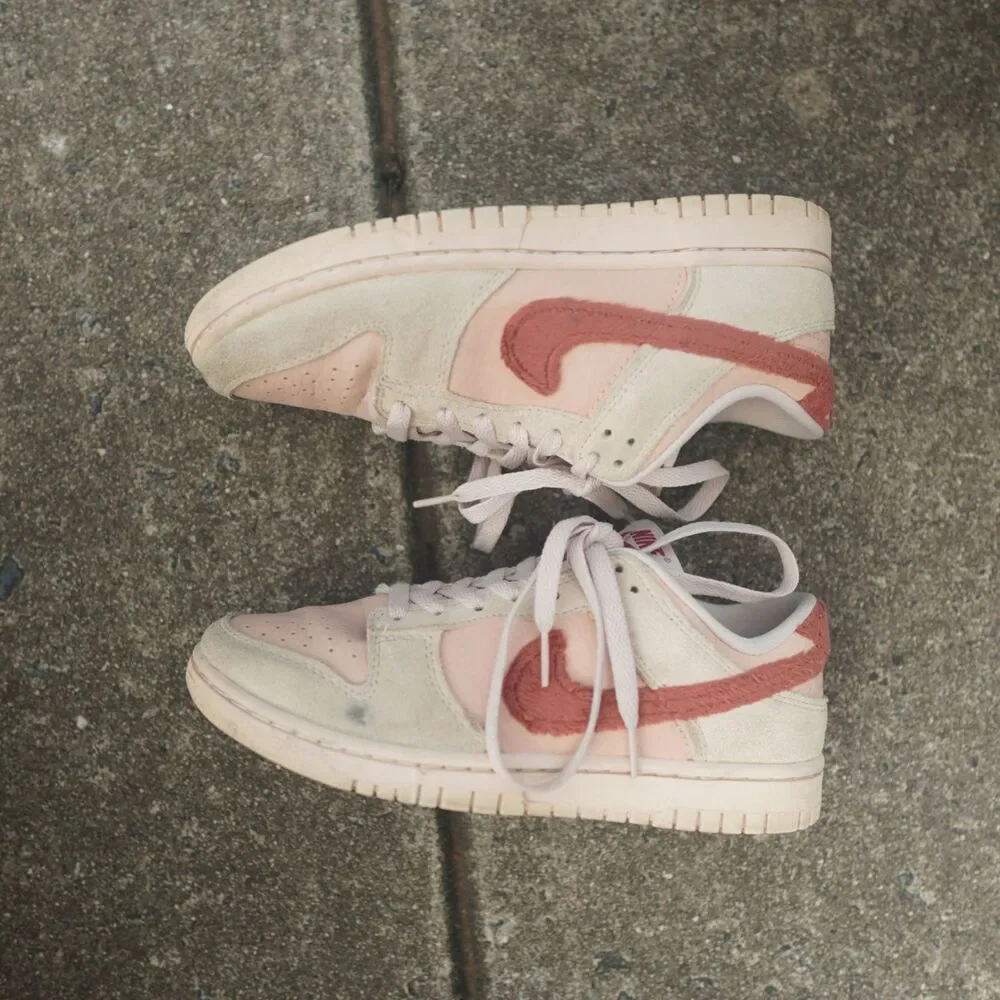 Nike Dunk Low SE Terry Swoosh Teddy Bear Shimmer Mars Stone DZ4706-200 W Size 7